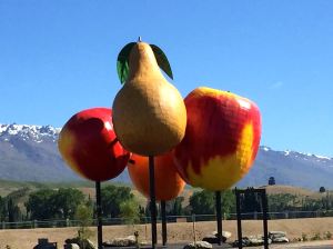 The big bowl of fruit at Cromwell